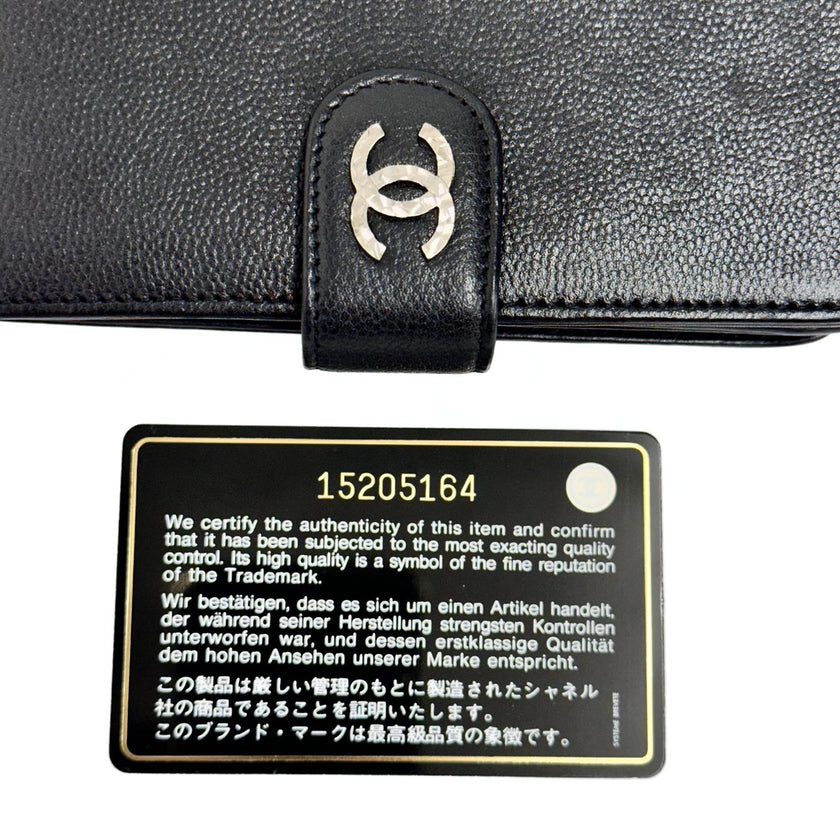 Chanel portafoglio in pelle nera Caviar