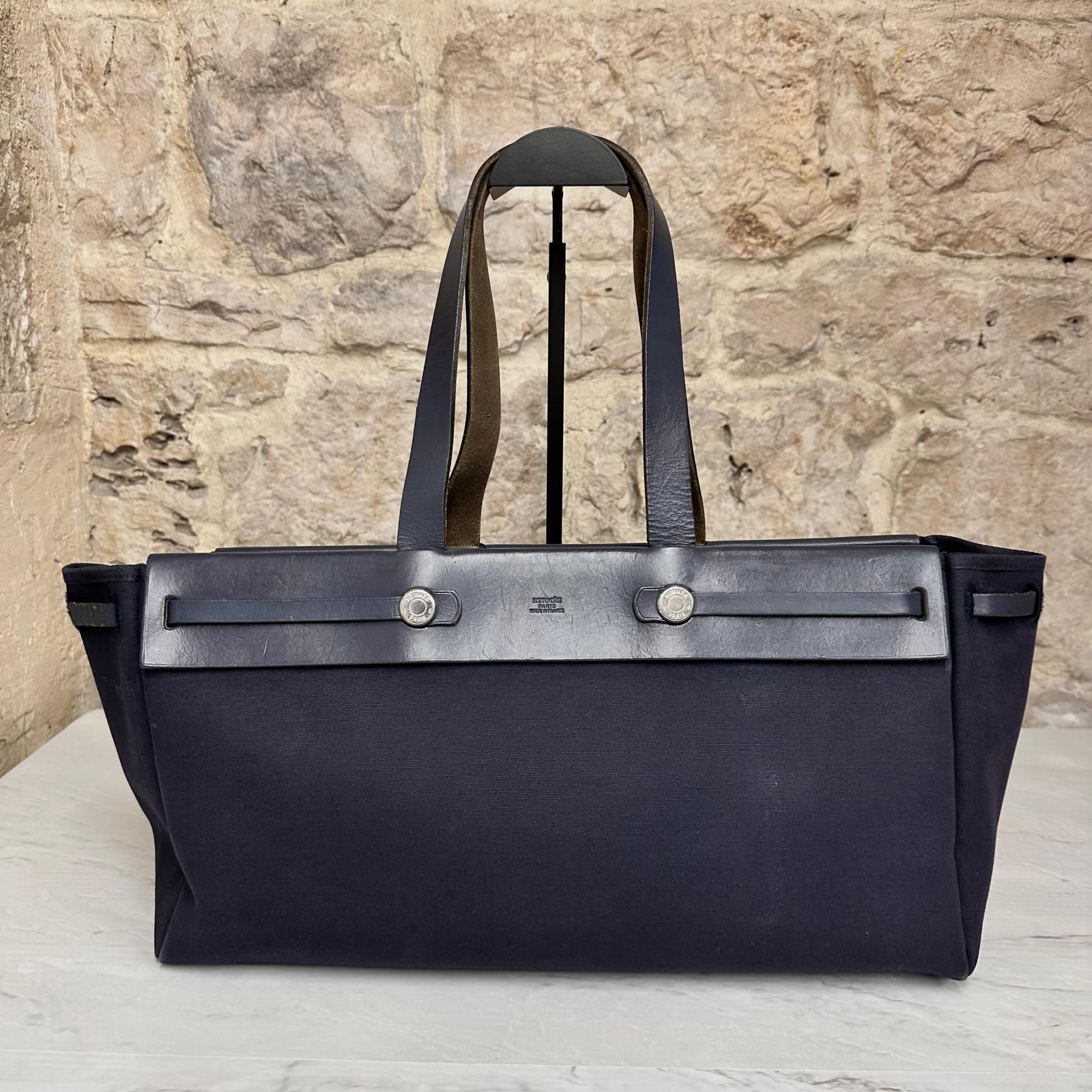Borsa Hermès Herbag Zip MM in Tela Blu Navy e Pelle – Completa di Dustbag