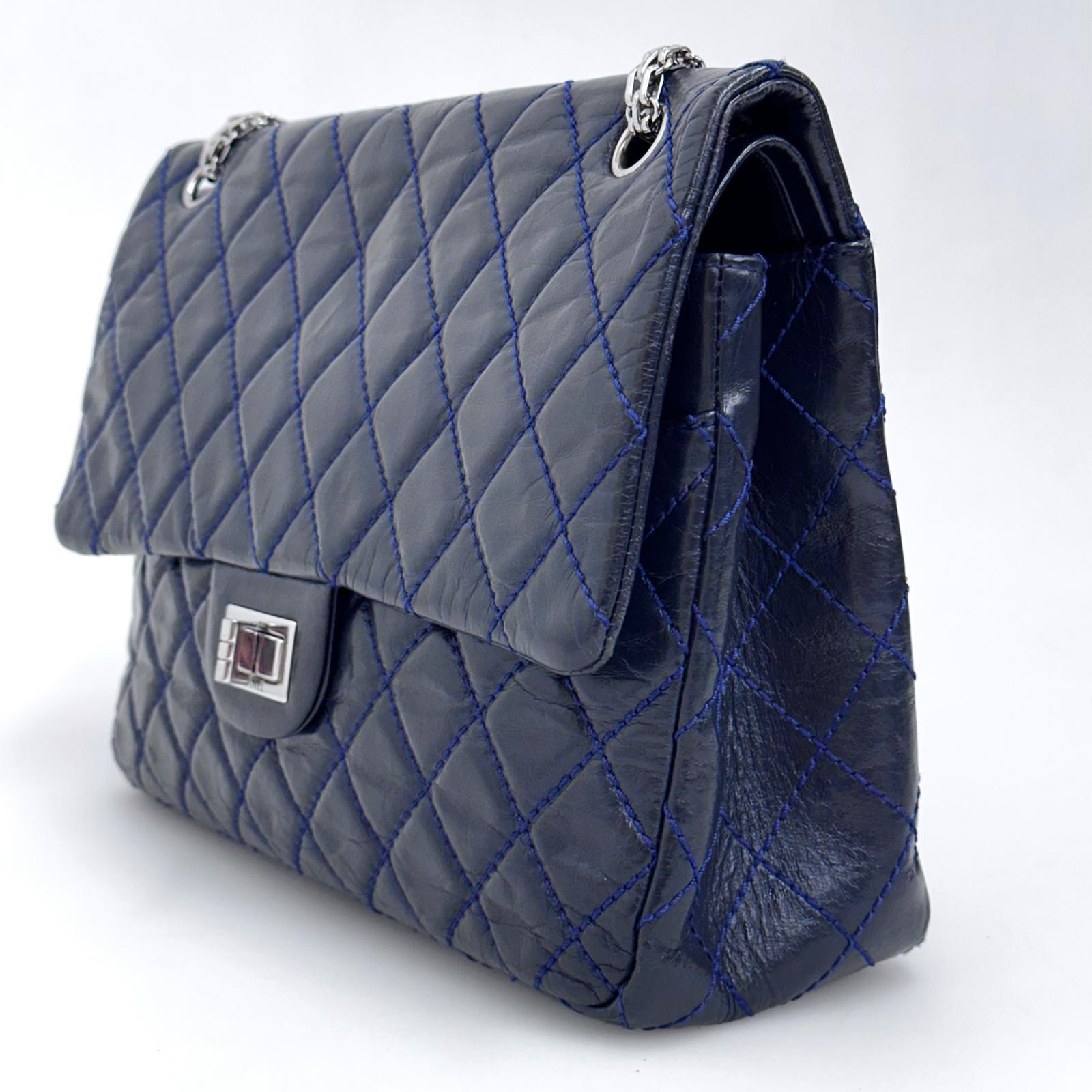 Chanel Borsa Reissue 2.55 mis. 30 in Pelle Blu Navy con Hardware Argentato