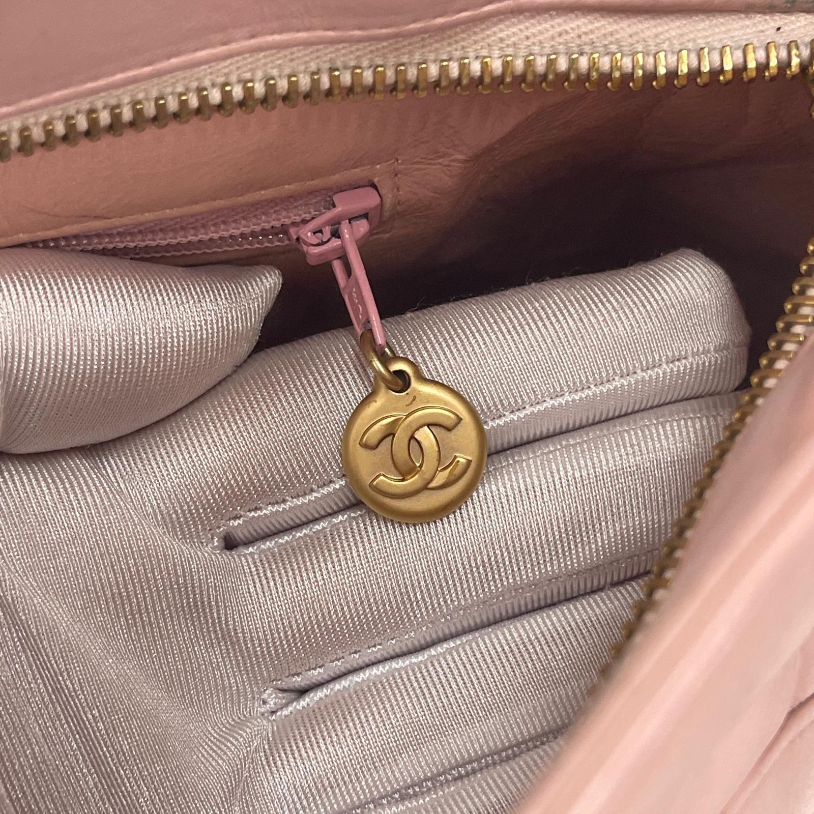 Chanel Borsa Vintage a Mano Medaillon in Pelle di Agnello Rosa