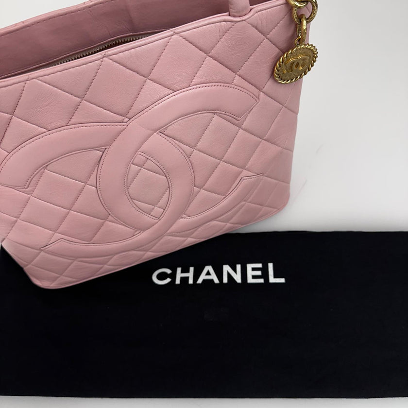 Chanel Borsa Vintage a Mano Medaillon in Pelle di Agnello Rosa