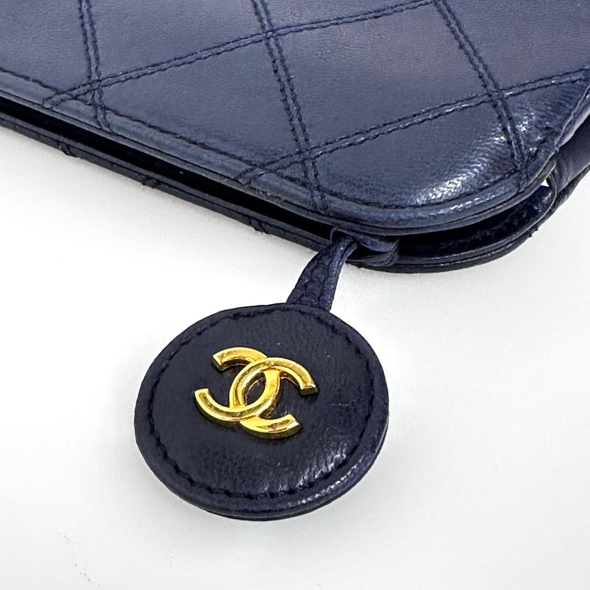Chanel Pochette Vintage in Pelle Trapuntata Blu Navy