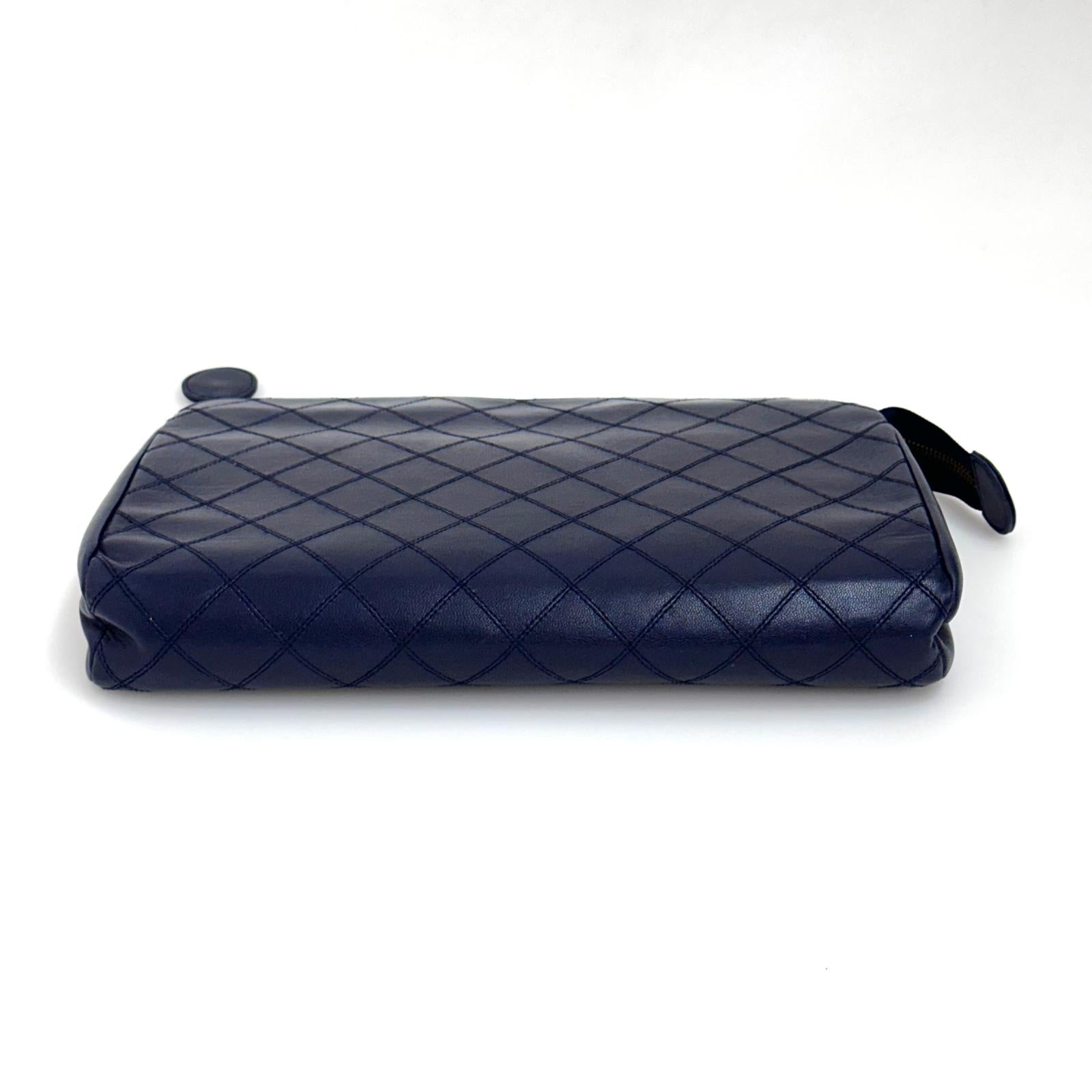 Chanel Pochette Vintage in Pelle Trapuntata Blu Navy