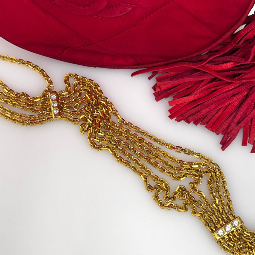 Chanel Vintage Round Tassel Borsa in Raso Rosso Trapuntato con Catena Oro e Strass