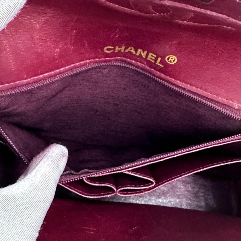 Chanel Vintage Single Flap in Pelle Nera con Hardware Dorato