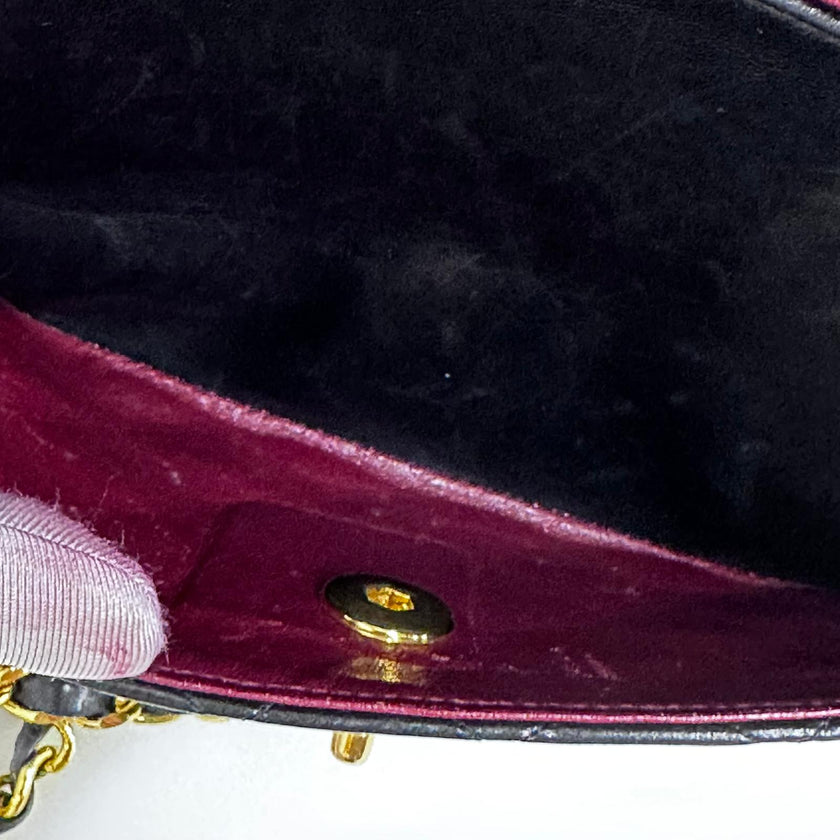 Chanel Vintage Single Flap in Pelle Nera con Hardware Dorato