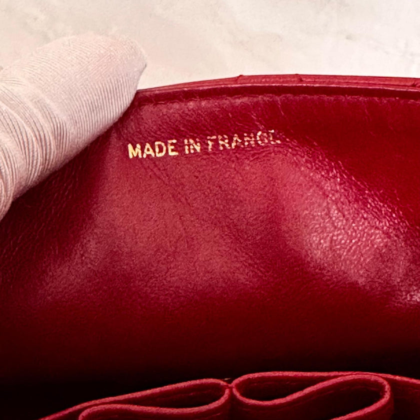 Chanel Borsa Classic Flap Vintage 19 cm in Pelle Rossa con Finiture Oro