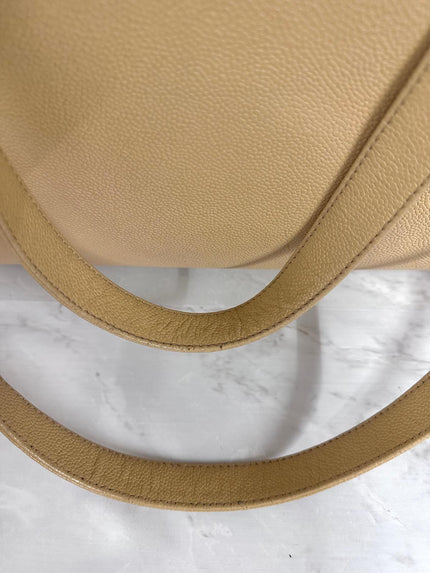 Chanel Maxi Borsa a Spalla Anni ’90 in Pelle Caviar Beige