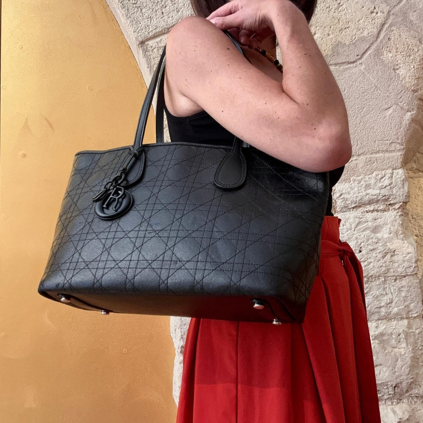 Christian Dior Panarea Tote in Tela Rivestita Cannage Nera Tono su Tono