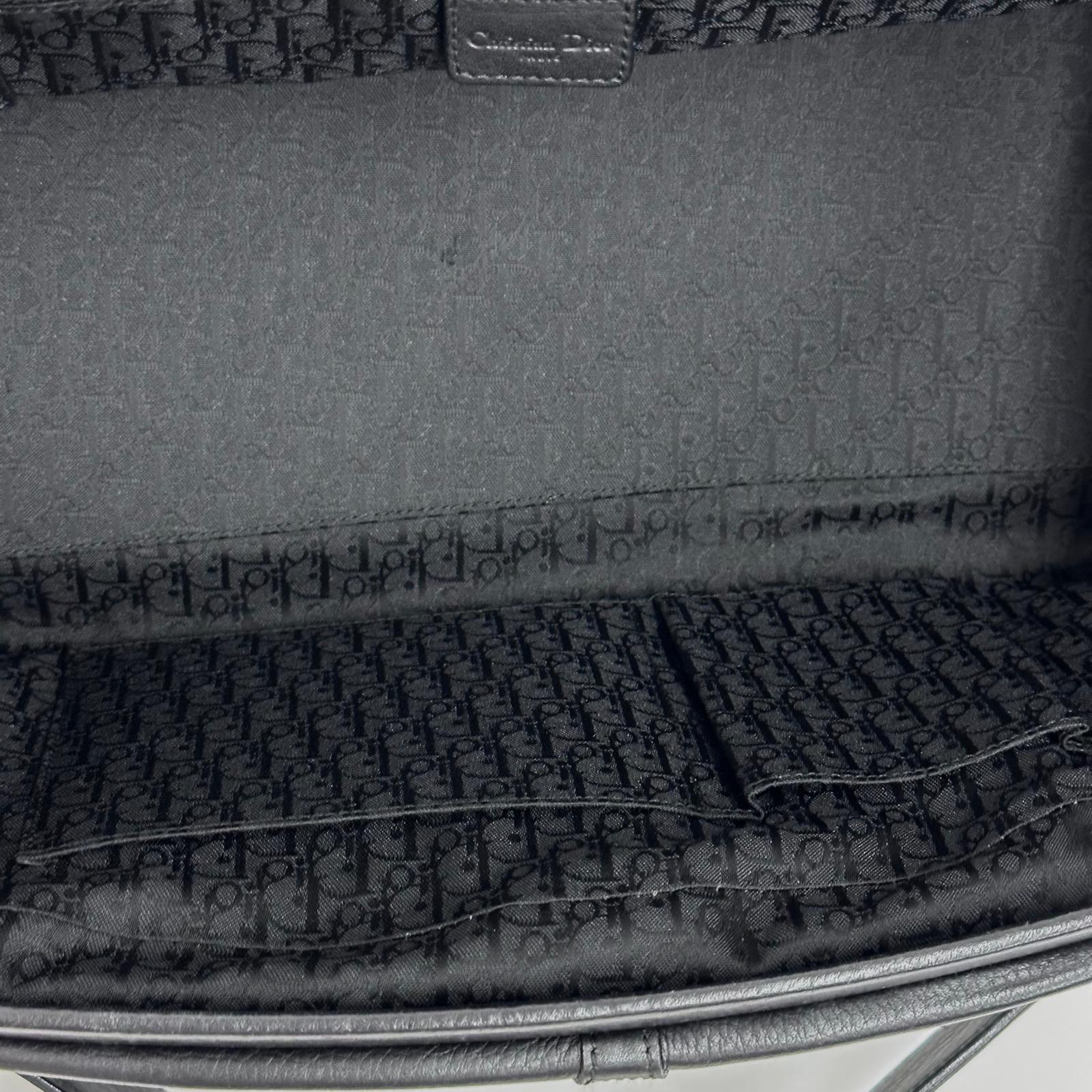 Dior Gaucho Bowling Bag in pelle nera con fibbia e charm CD