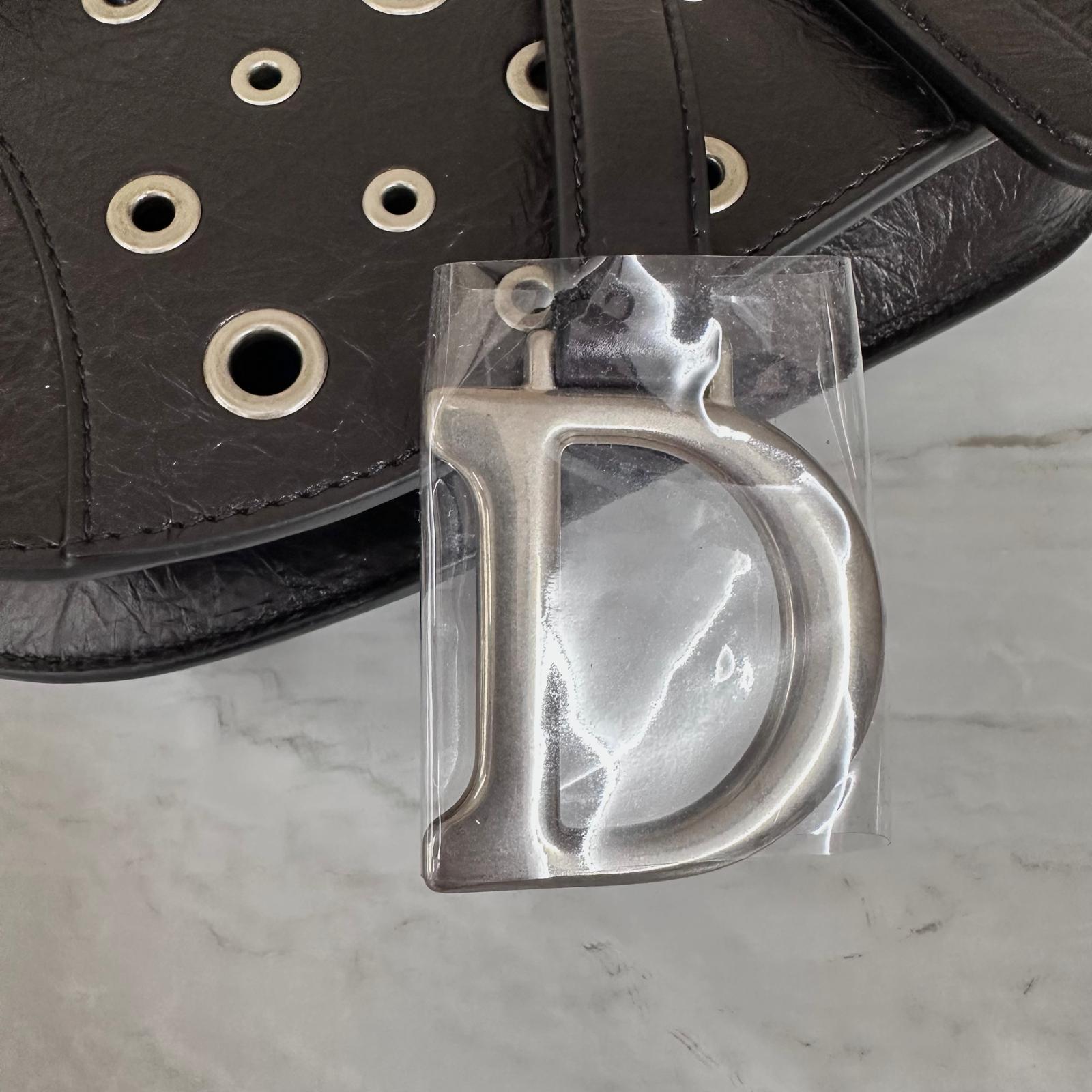 Dior Borsa Saddle Grommet in Pelle Nera con Borchie