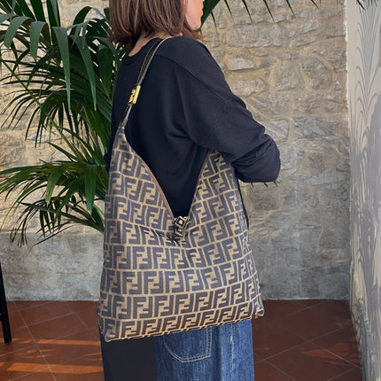 Fendi Borsa Shopper Hobo in Tela Zucca Marrone
