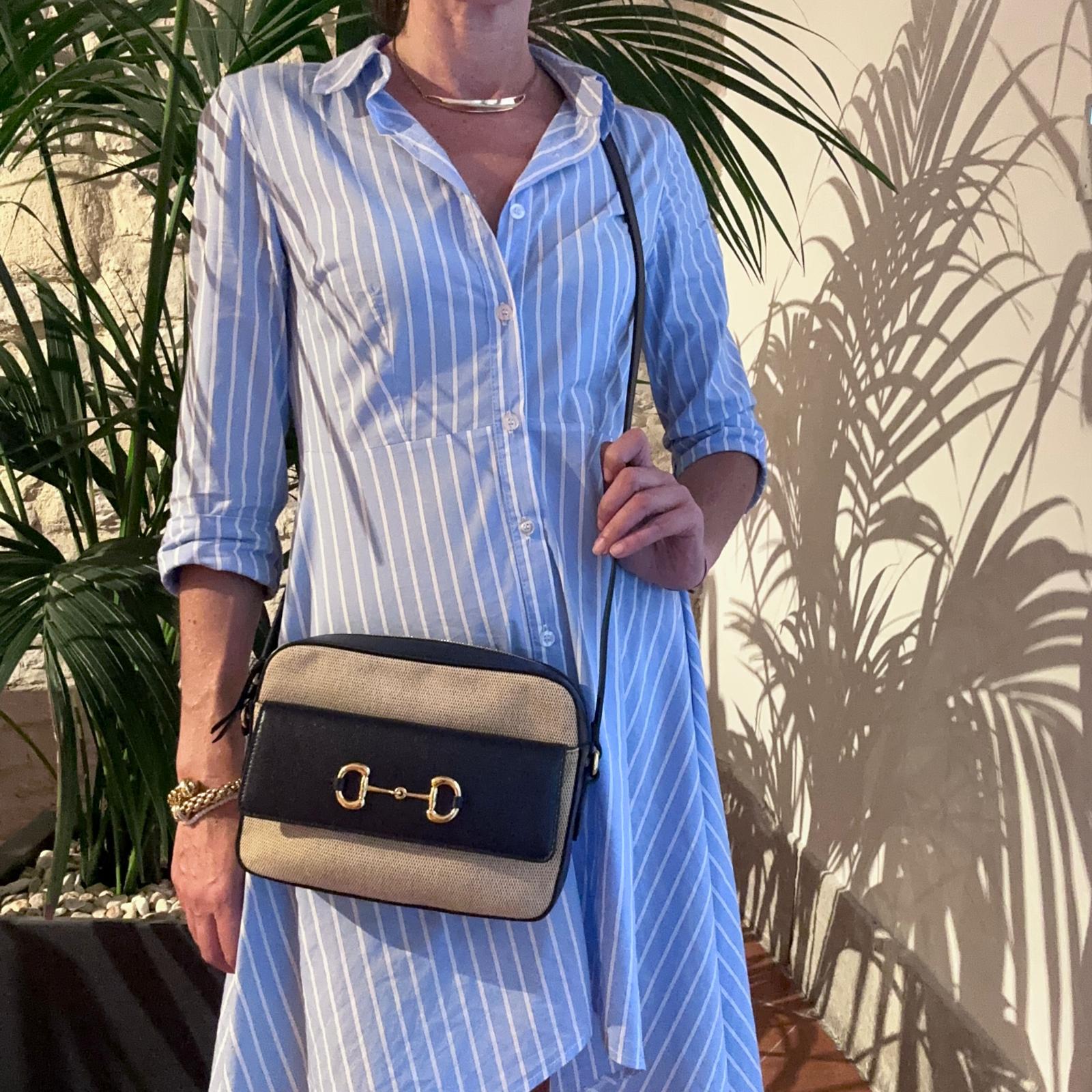 Gucci 1955 Horsebit Camera Bag a Tracolla in Canvas Beige e Pelle Blu