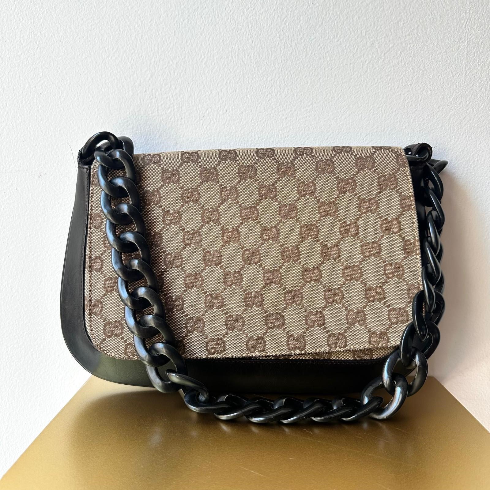 Gucci Borsa Hobo GG Supreme con Catena Oversize in Resina