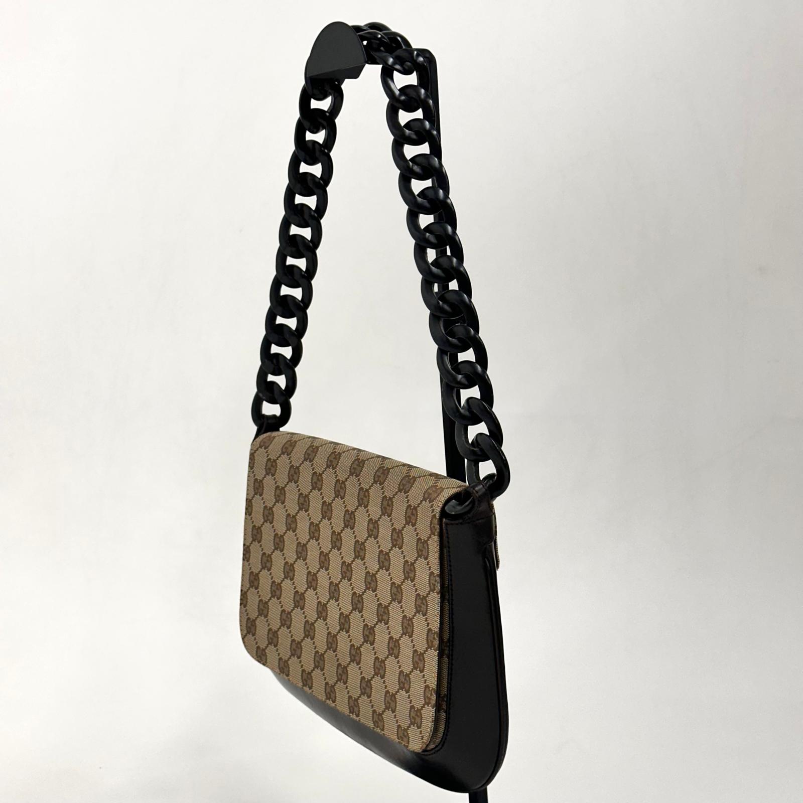 Gucci Borsa Hobo GG Supreme con Catena Oversize in Resina