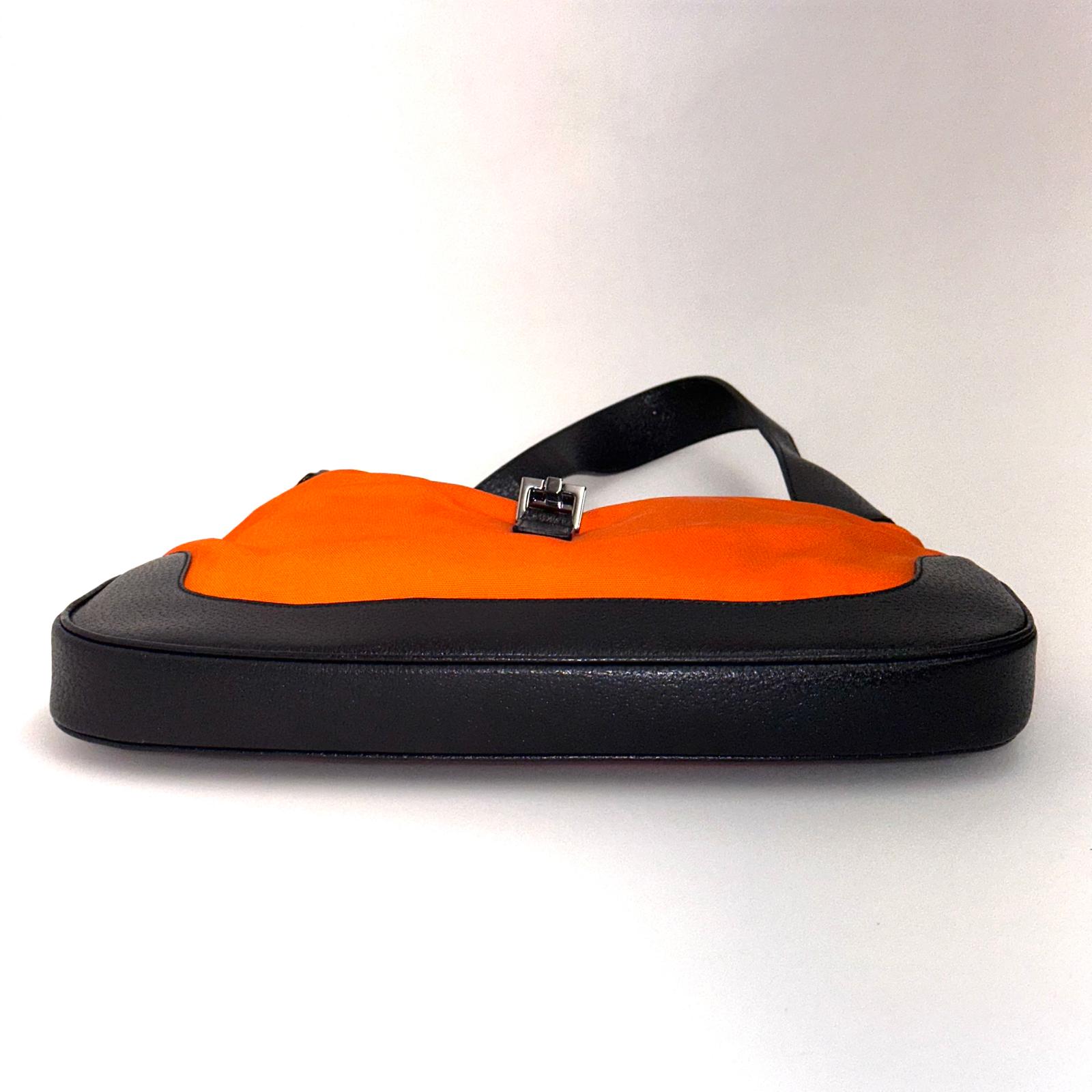 Gucci Jackie Hobo in Nylon Arancio Fluo e Pelle Nera, Finiture Silver