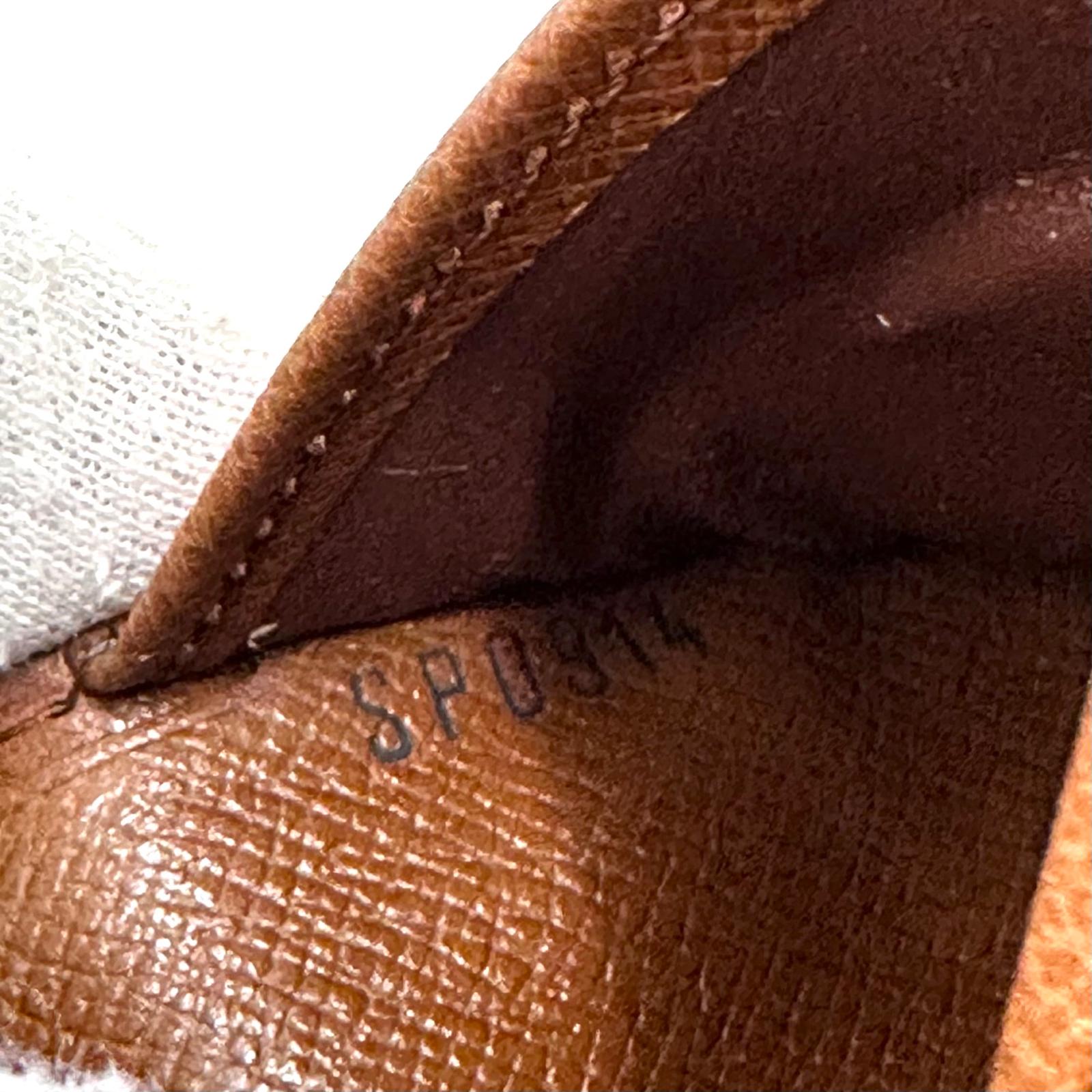 Louis Vuitton Portafoglio Compatto in Tela Monogram