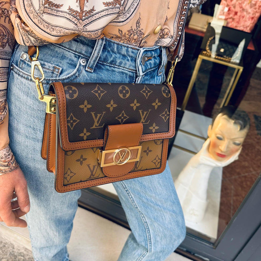 Louis Vuitton Borsa a tracolla Dauphine Mini Monogram Reverse