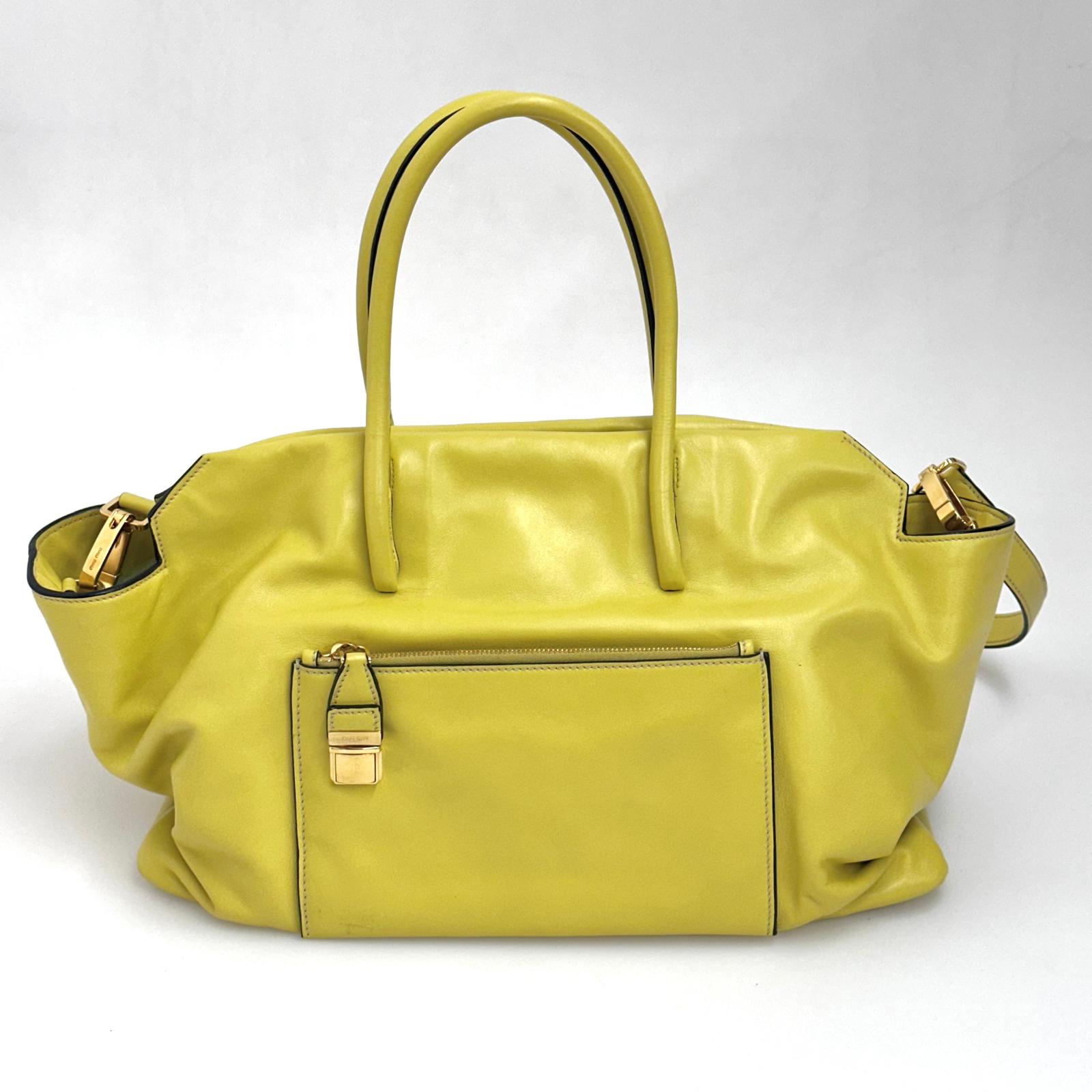 Miu Miu Borsa Shopper a Tracolla in Pelle Gialla