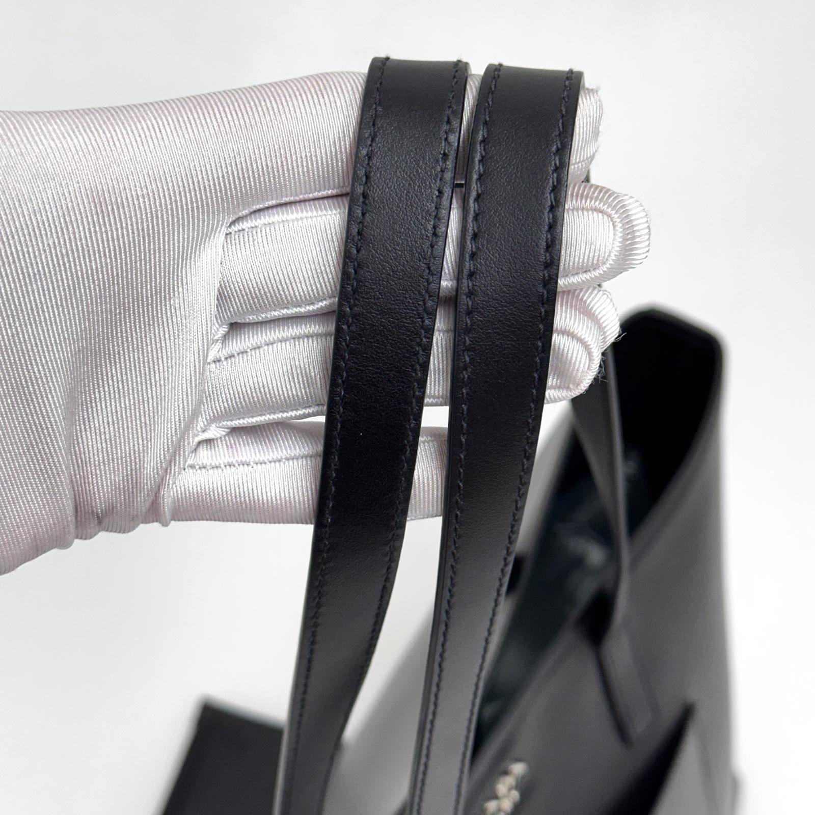 Prada Shopping Tote in Pelle Nera con Pochette Coordinata