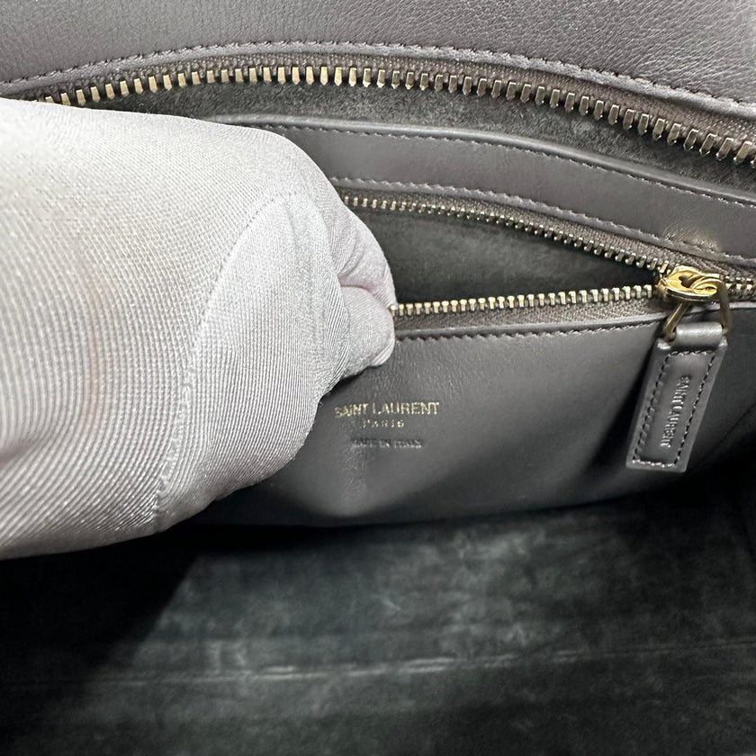 Saint Laurent Borsa Cabas Chyc Medium in pelle grigia