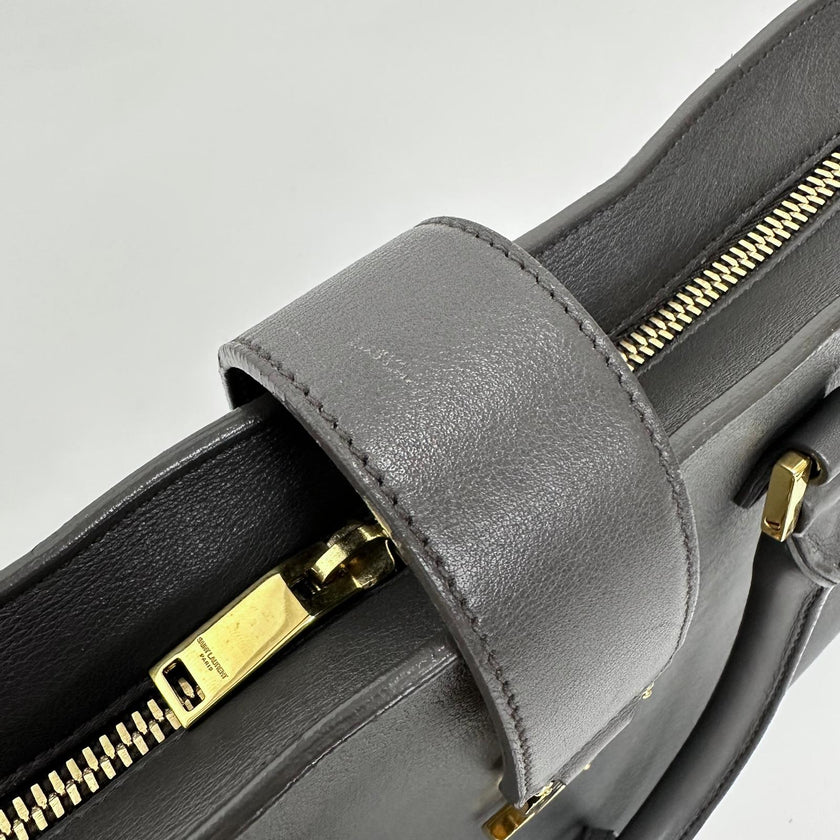 Saint Laurent Borsa Cabas Chyc Medium in pelle grigia