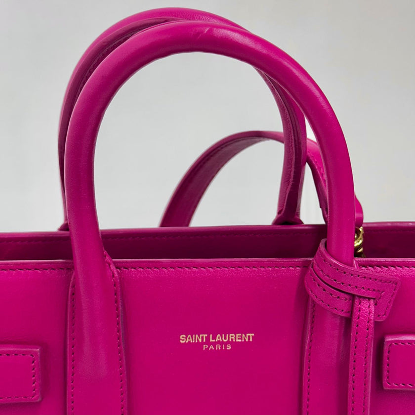Saint Laurent Borsa Sac de Jour Nano in Pelle Fucsia