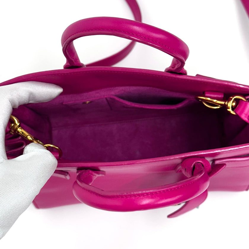 Saint Laurent Borsa Sac de Jour Nano in Pelle Fucsia