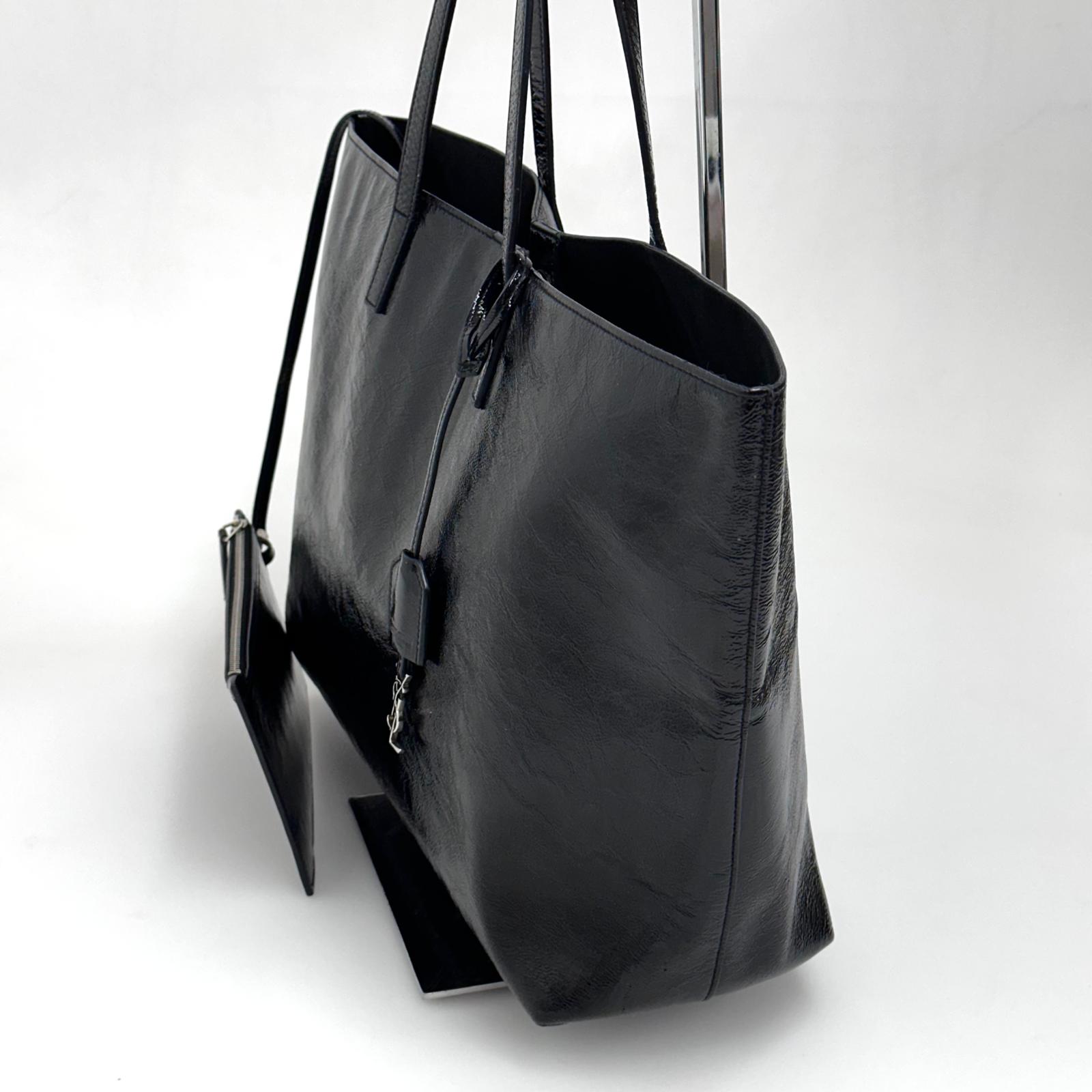 Saint Laurent Borsa a Spalla Shopping Tote in Pelle Verniciata Nera