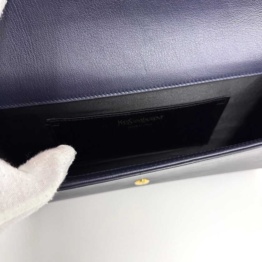 Saint Laurent Pochette Vintage Monogram Cassandre in Pelle Blu Notte