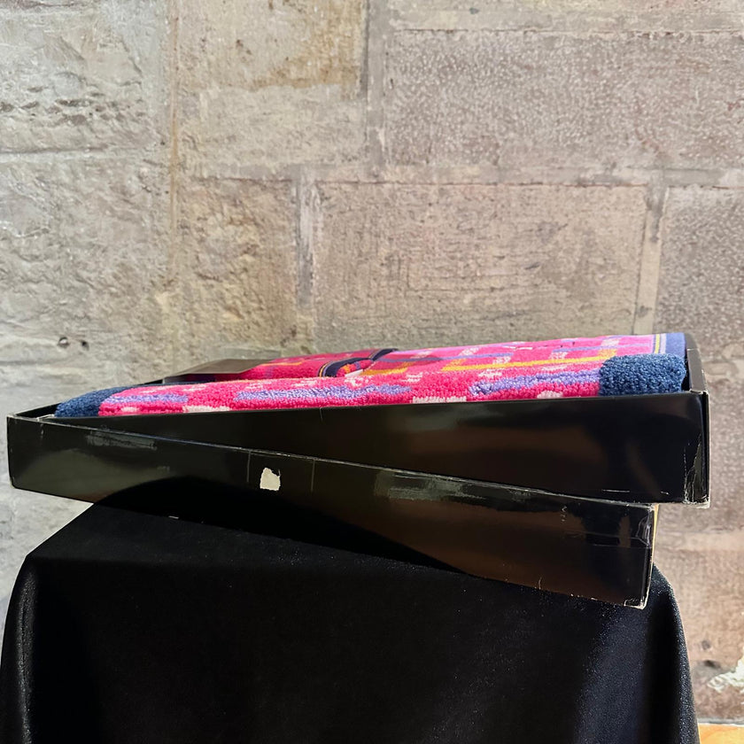 Yves Saint Laurent Set da Bagno Tappeto/2 Asciugamani ospiti/1 Asciugamano Viso