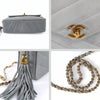 Chanel borsa a tracolla modello Camera con frangia