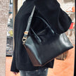 Givenchy borsa a spalla Antigona piccola in pelle nera