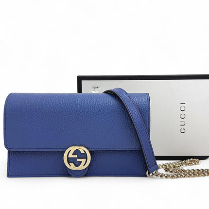 Gucci Wallet on Chain Interlocking Bag in Avion Leather