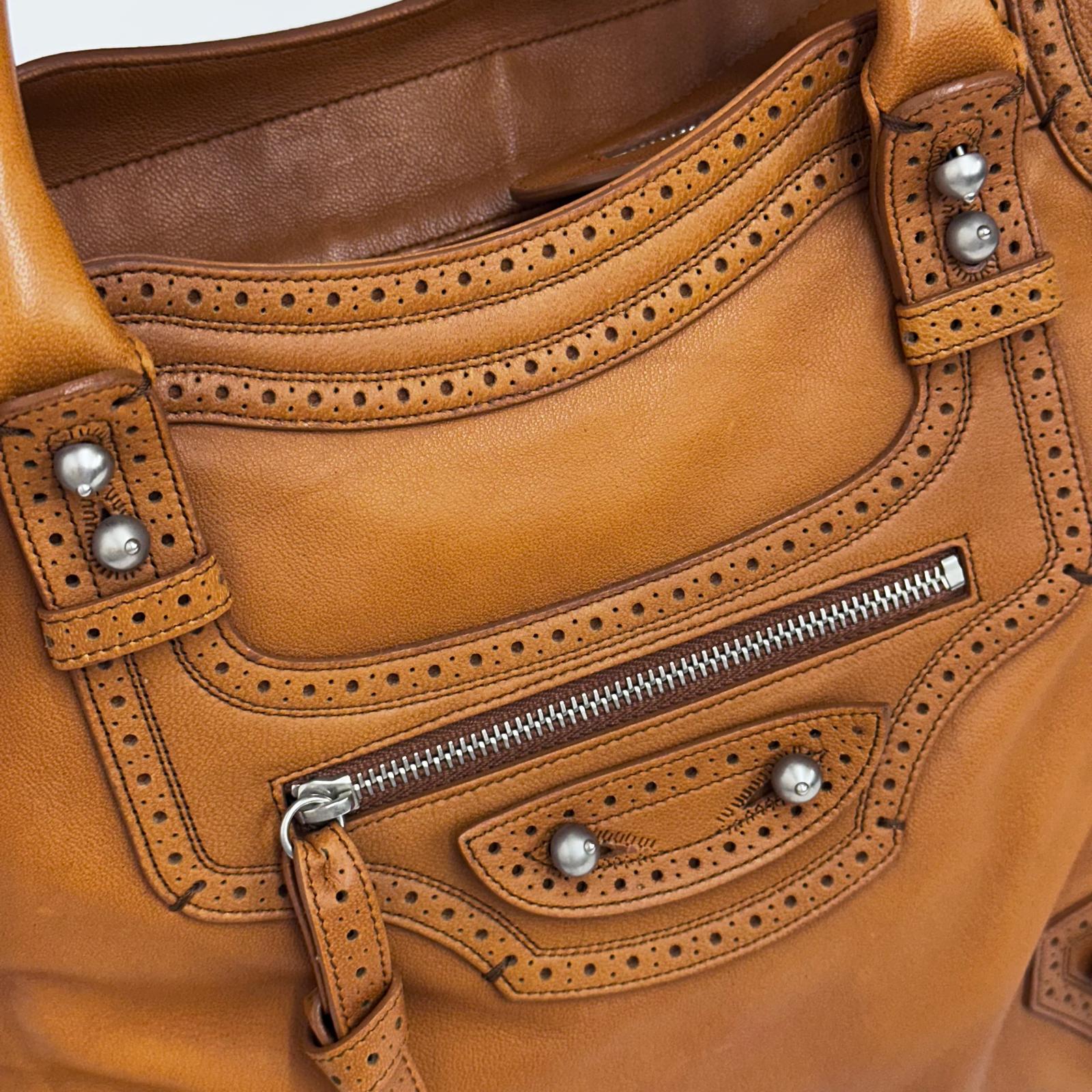 Balenciaga Borsa Giant Brogues Velo in pelle cuoio