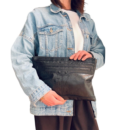 Balenciaga Pochette Classic Clip in pelle nera Arena