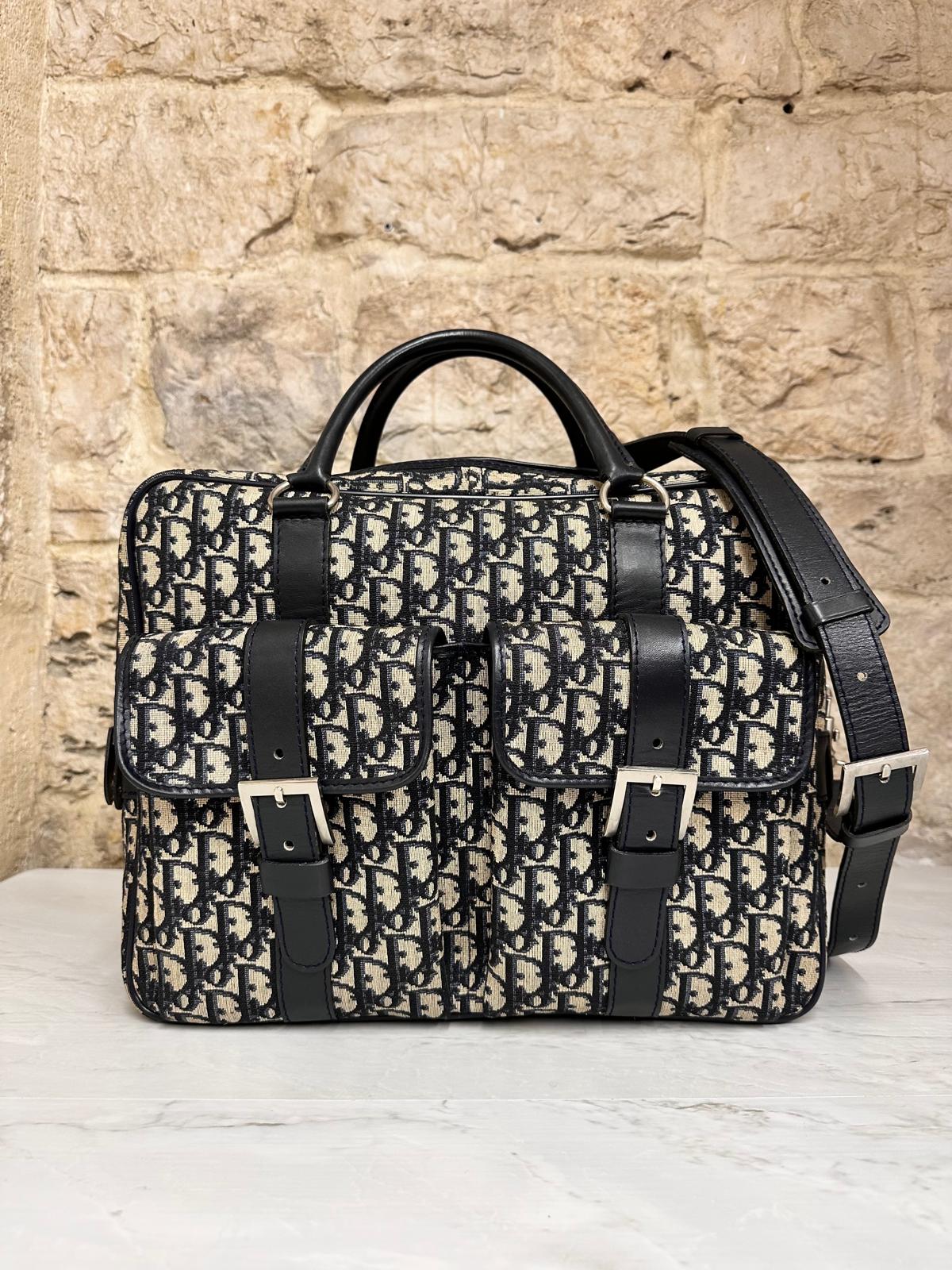 Borsa da viaggio Dior Oblique con doppia tasca e tracolla regolabile – fine anni ’90
