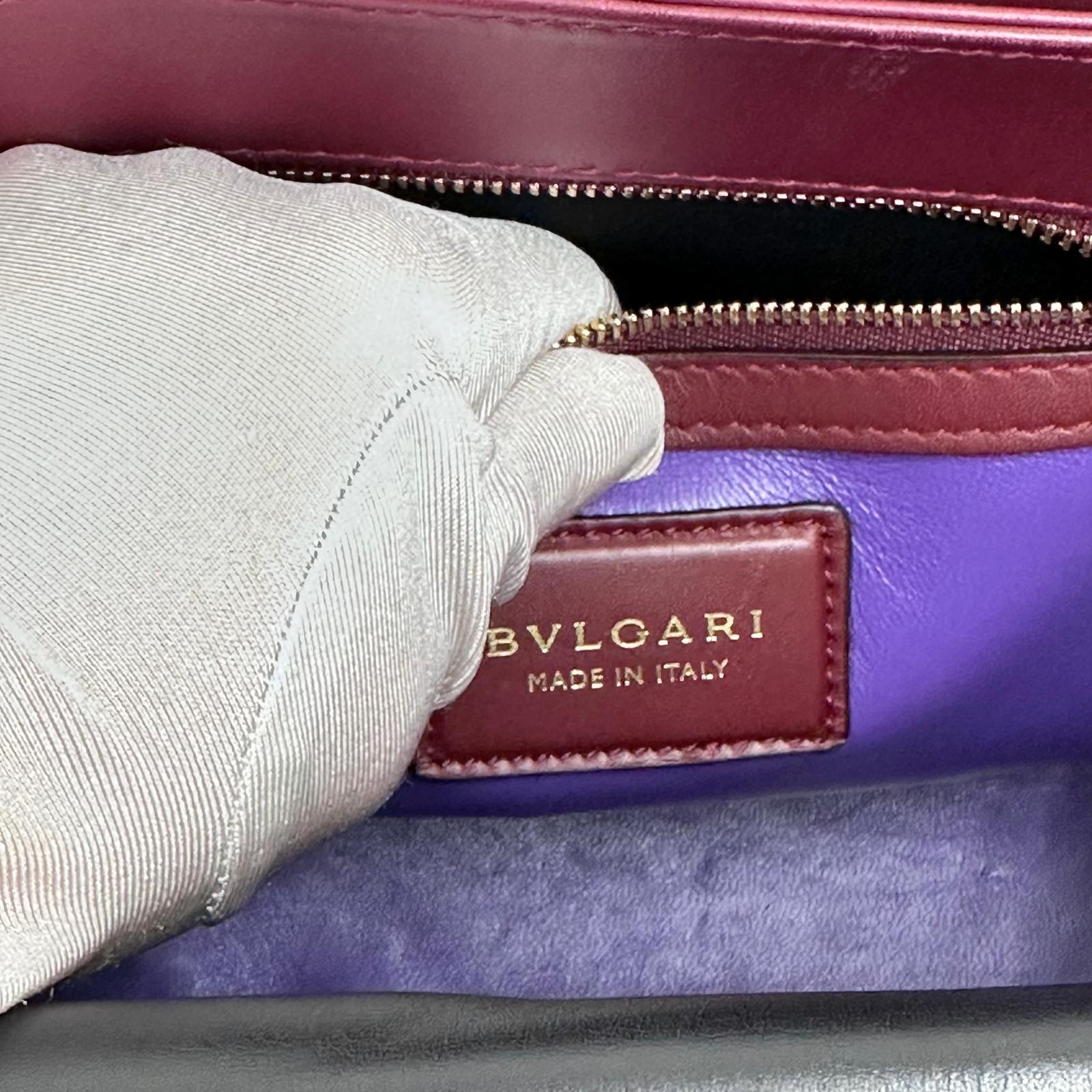 Borsa Bvlgari a mano Serpenti Forever in pelle bordeaux