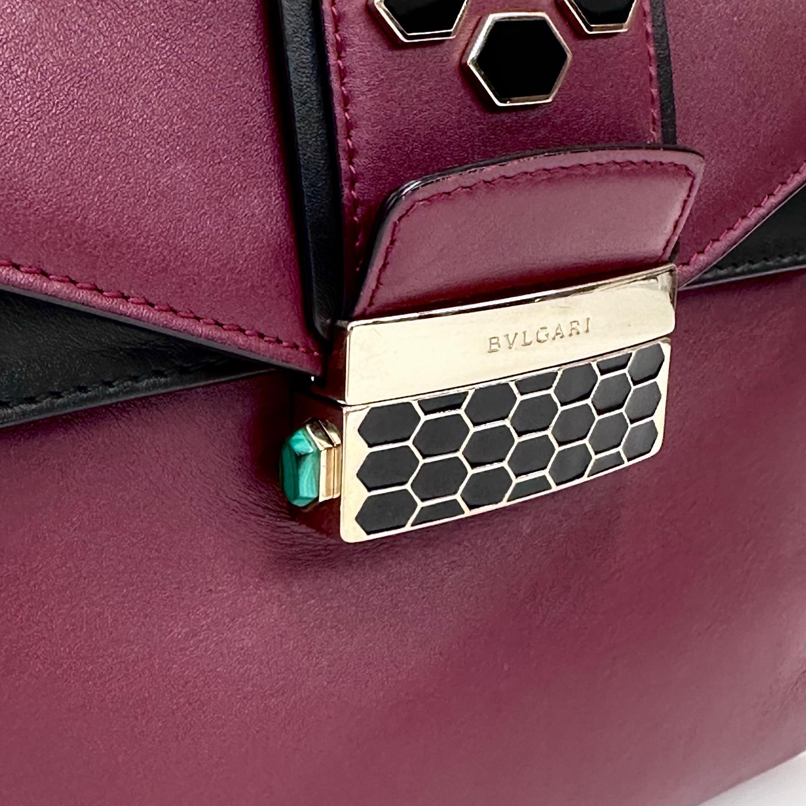 Borsa Bvlgari a mano Serpenti Forever in pelle bordeaux