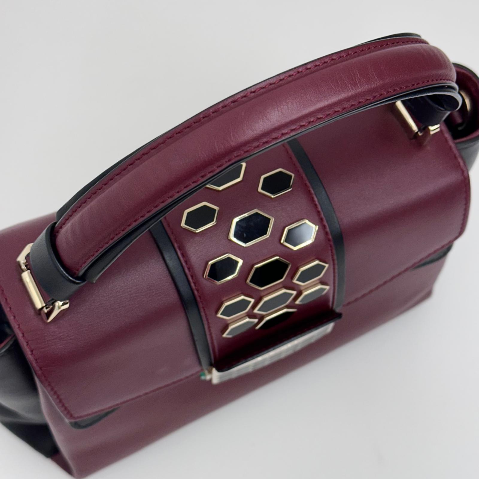 Borsa Bvlgari a mano Serpenti Forever in pelle bordeaux