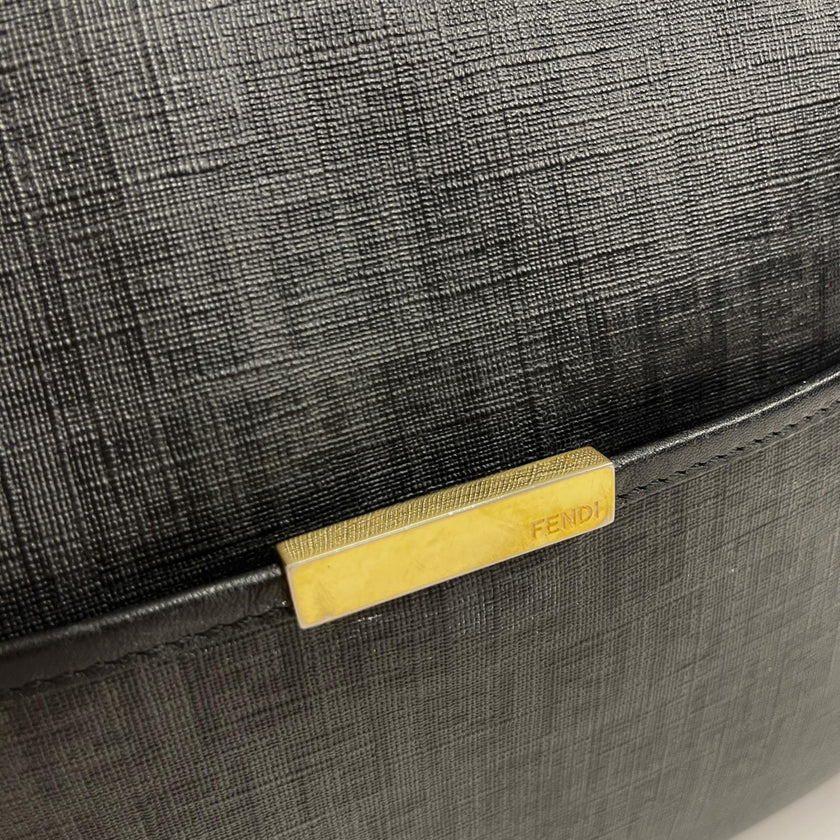 Borsa Fendi a Tracolla in Tela Rivestita Zucchino Nero