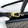 Borsa Fendi a mano con tracolla in tela Zucca