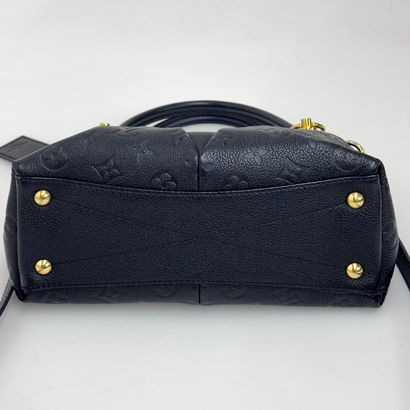 Borsa Louis Vuitton V Tote BB in pelle Monogram Empreinte nera