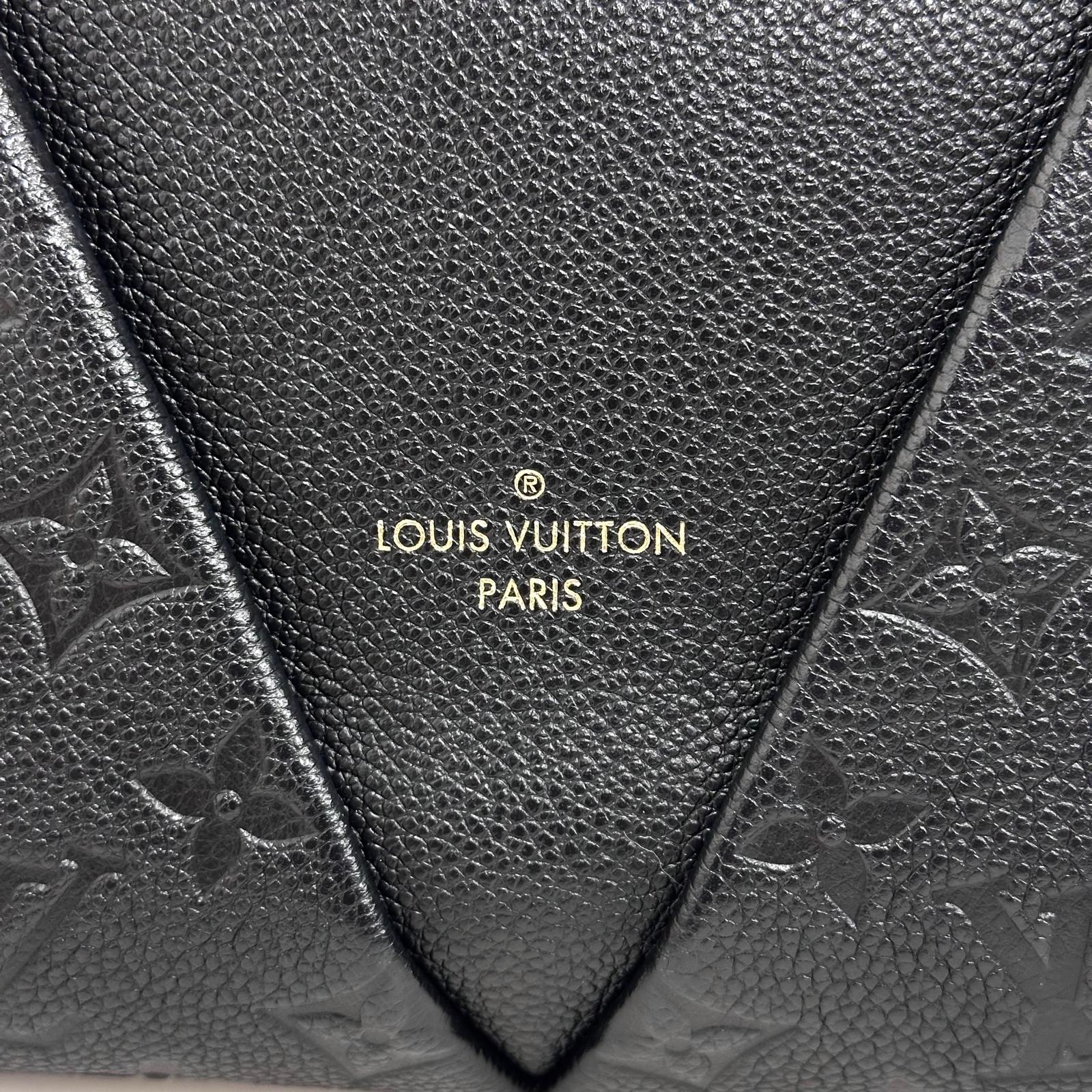 Borsa Louis Vuitton V Tote BB in pelle Monogram Empreinte nera