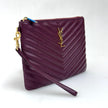Borsa Pochette Saint Laurent Cassandre Wristlet in Pelle Matelassé Bordeaux