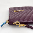 Borsa Pochette Saint Laurent Cassandre Wristlet in Pelle Matelassé Bordeaux