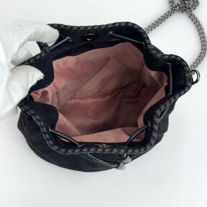 Borsa Stella McCartney Falabella Bucket Mini Shaggy Deer nera