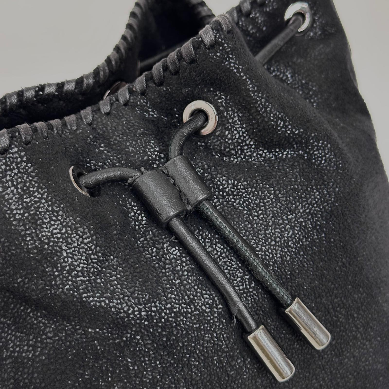 Borsa Stella McCartney Falabella Bucket Mini Shaggy Deer nera