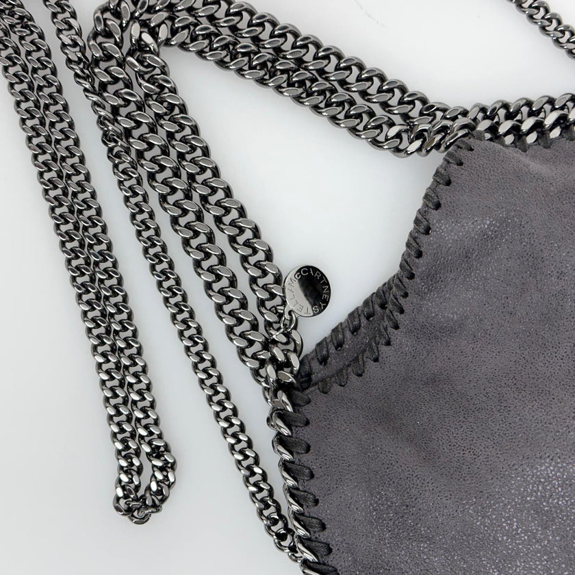 Borsa Stella McCartney a spalla Falabella Mini in eco suede grigia