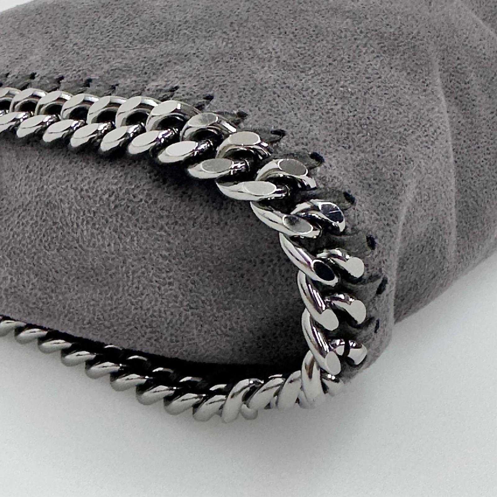 Borsa Stella McCartney a spalla Falabella Mini in eco suede grigia